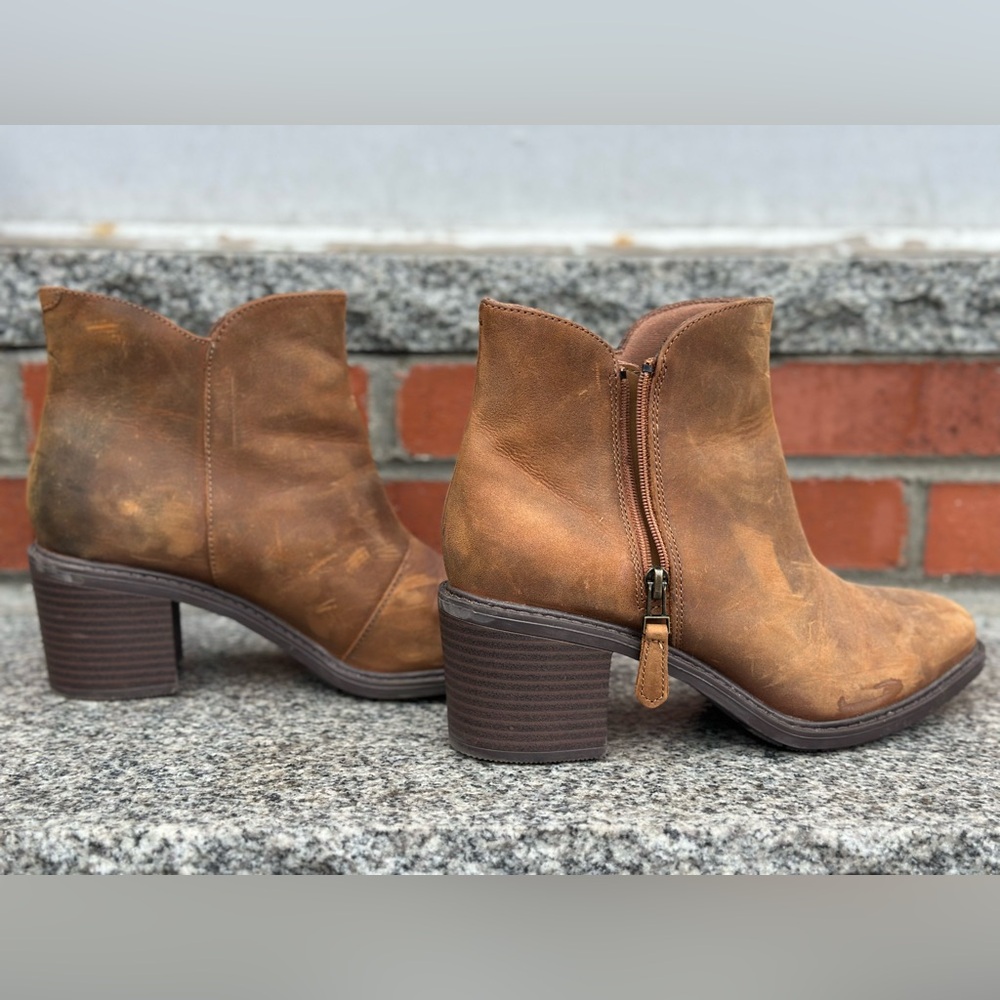 Clarks Brown Leather Chunky Heel Ankle Booties
